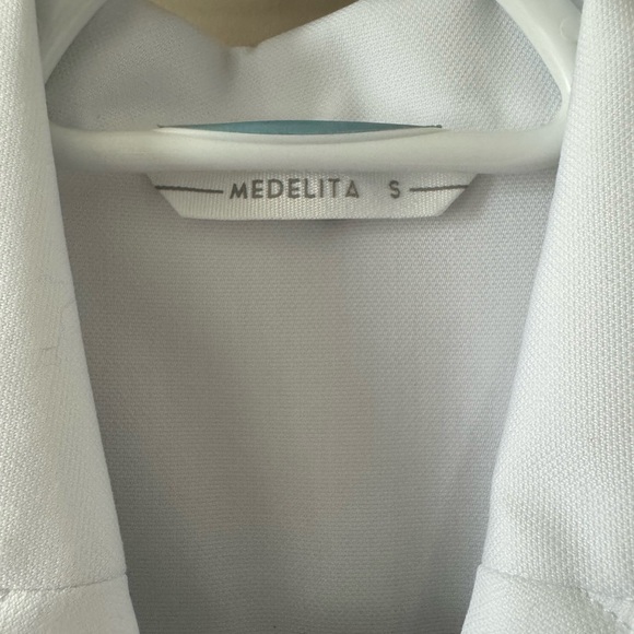 Medelita Women's Vandi 34 1/2" Lab Coat size Small - Picture 8 of 8